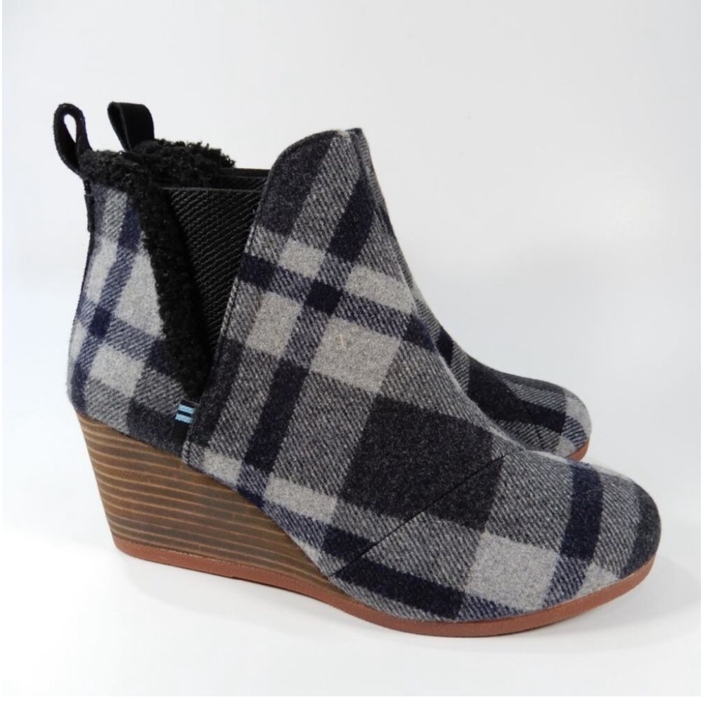 NEW TOMS Kelsey Wedge Bootie Size 9.5 Black Plaid Wool Blend OrthoLite - Picture 2 of 12